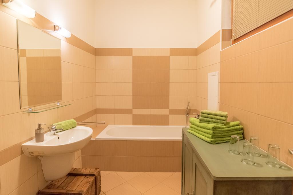 Apartment Sirius D In Center Of Cb. Ческе-Будеёвице Экстерьер фото